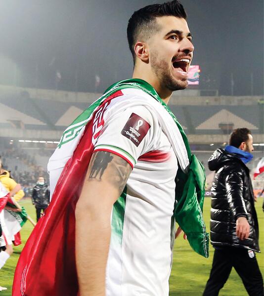 عکس سعید عزت اللهی با لباس تیم ملی