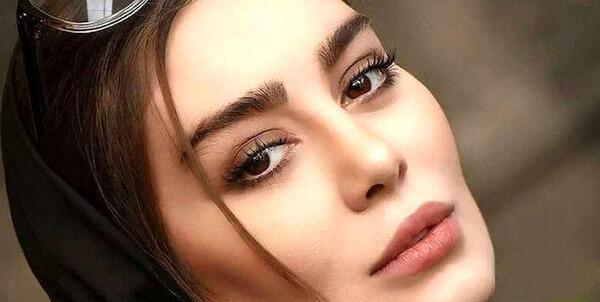 عکس سحر قریشی در استخر ترکیه