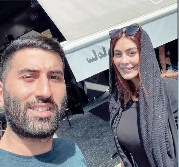 عکس سحر قریشی در خارج با تتلو