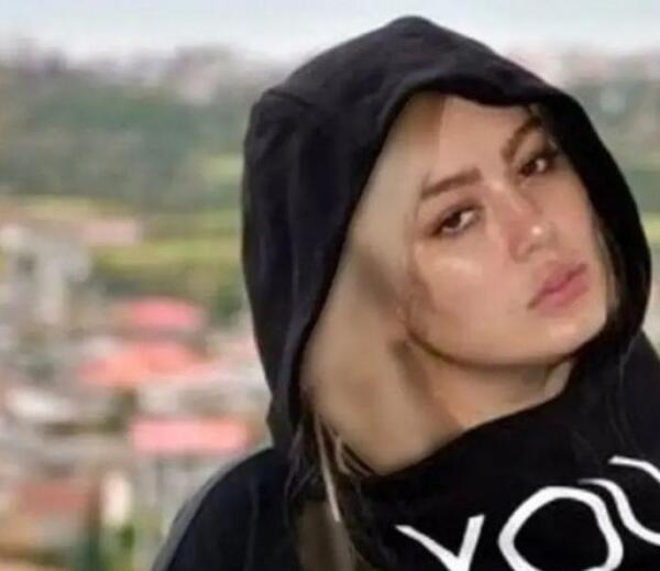 عکس سحر قریشی در خارج با تتلو