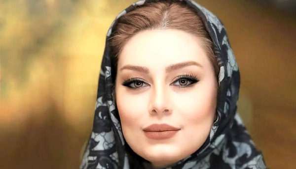 عکس های سحر قریشی در استخر