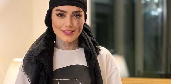 عکس سحر قریشی با تتو