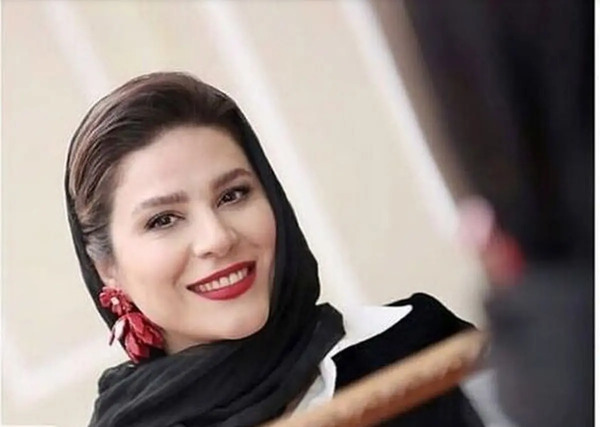 عکس سحر خواننده و مادرش