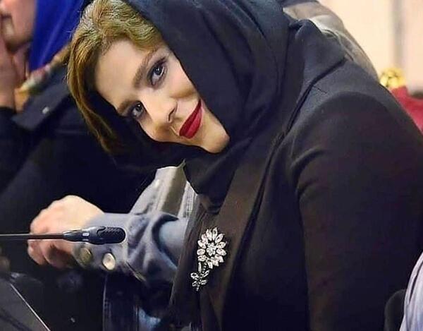 عکس سحر خواننده و مادرش