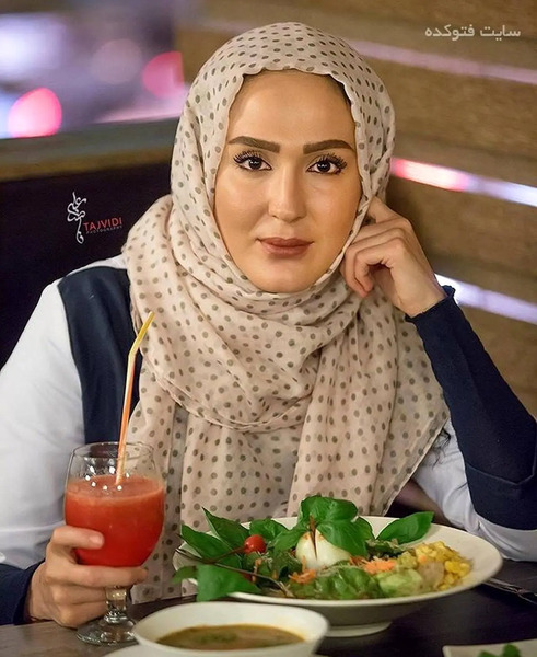 عکس عروسی زهره فکور صبور و همسرش و فرزندان