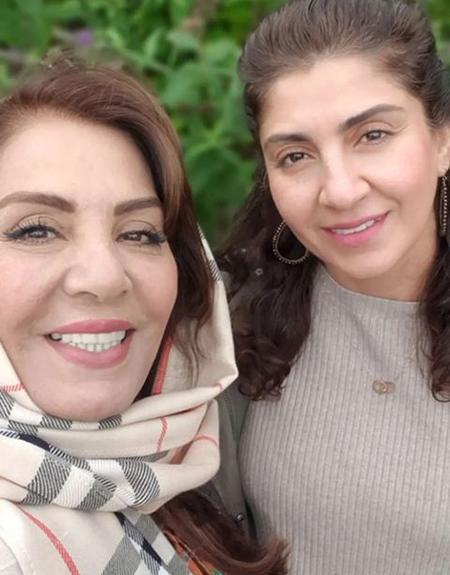 عکس زهره حمیدی و همسرش و فرزندانش