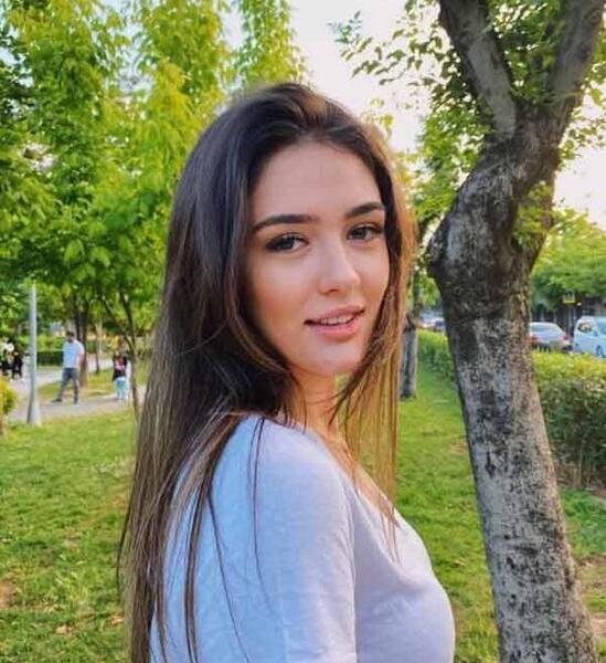 زیباترین عکس زهرا گونش