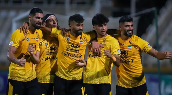 عکس رضا اسدی و همسرش