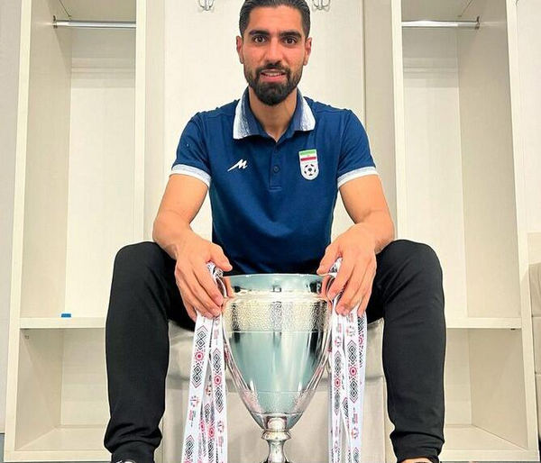 عکس رضا اسدی با لباس شخصی