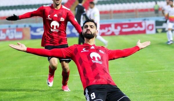 عکس رضا اسدی روی دلار