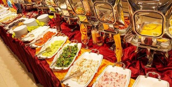 عکس صبحانه هتل داریوش کیش