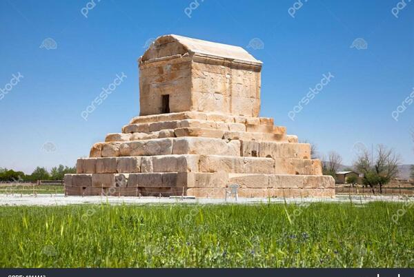 عکس آرامگاه داریوش بزرگ