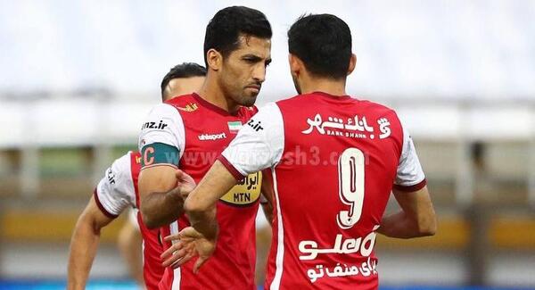 عکس دانیال اسماعیلی فر با پیراهن پرسپولیس