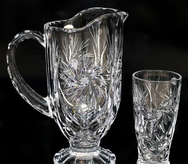 عکس پارچ و لیوان خورشیدی