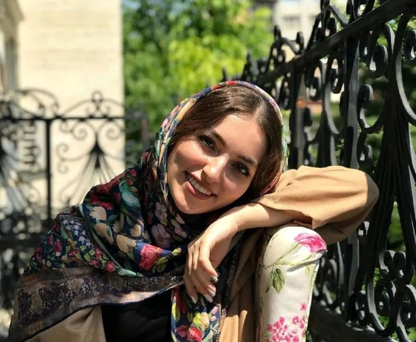 عکس خواهر و مادر امیر تتلو