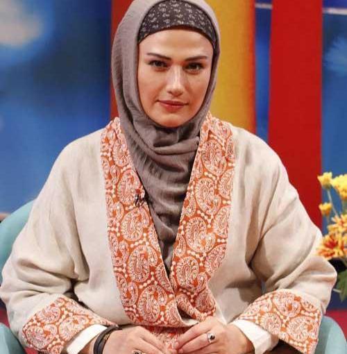 عکس لاله مستوفی خواهر لادن مستوفی