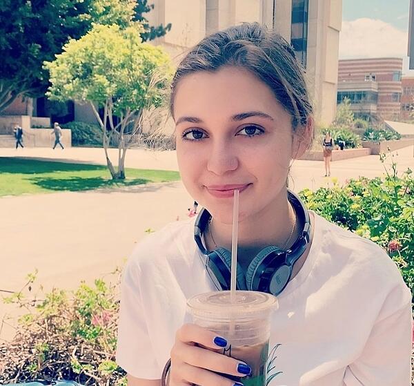 عکس هلیا حسینی خواهر کیمیا حسینی