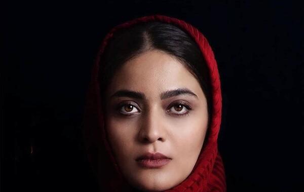 عکس خواهر کاوه در فیلم مانکن
