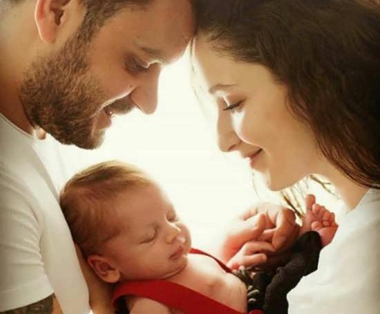 عکس خواهر واقعی سوگل در غنچه های زخمی