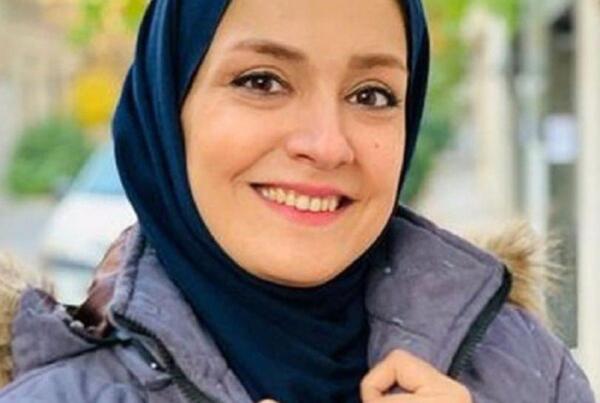 عکس های خاله نرگس رنگین کمان