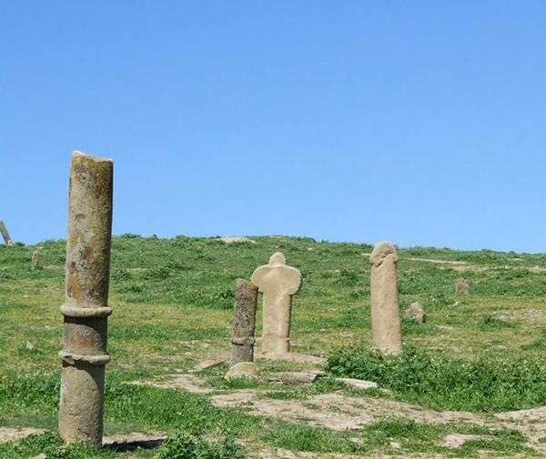 عکس از قبرستان خالد نبی