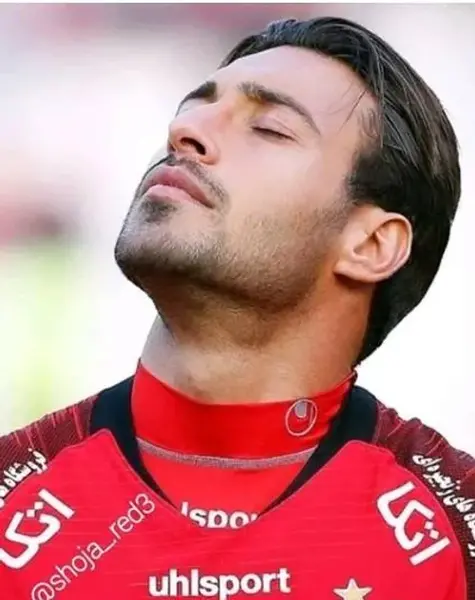 عکس شجاع خلیل زاده با لباس پرسپولیس