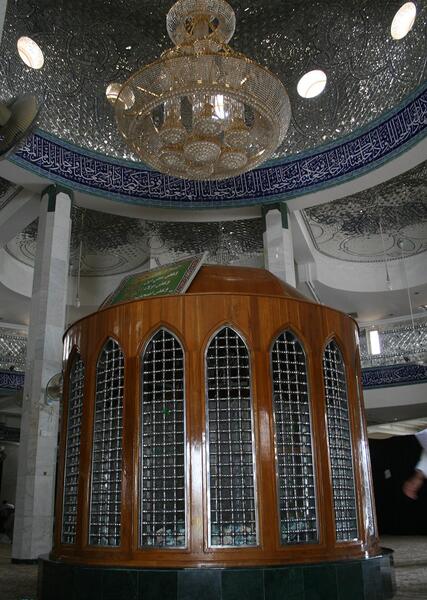 عکس داخل مسجد حنانه