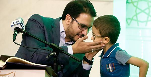 عکس فرزند حامد شاکرنژاد و همسرش