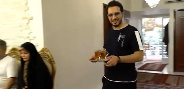 عکس فرزند حامد شاکرنژاد و همسرش
