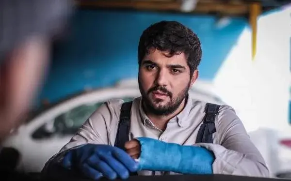 عکس بازیگر حامد در سریال پدر