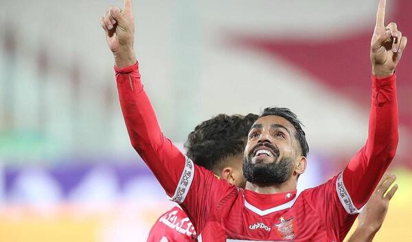 عکس حامد پاکدل در پرسپولیس