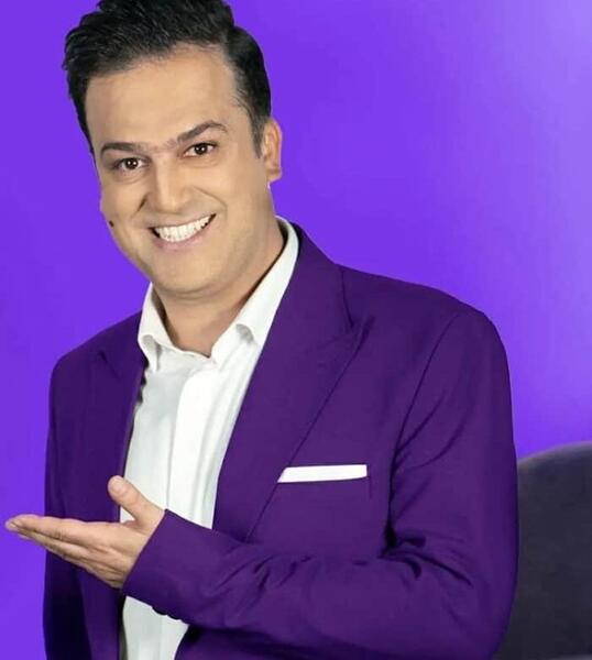 عکس حامد آهنگی با خانواده اش