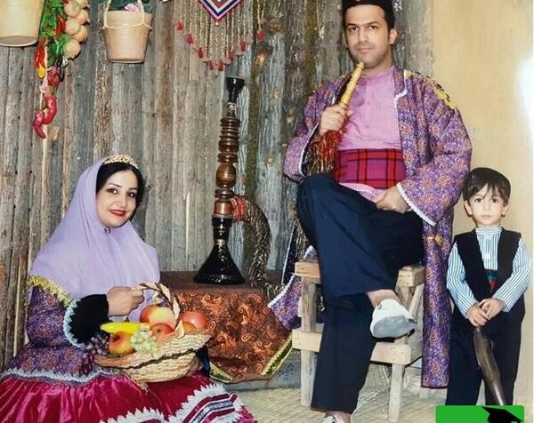 عکس حامد آهنگی با همسرش و فرزندش
