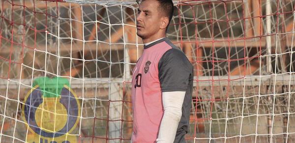 عکس حامد لک در استقلال