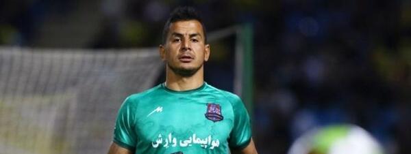 عکس حامد لک در استقلال