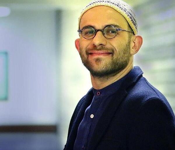 عکس بابک حمیدیان در جیران