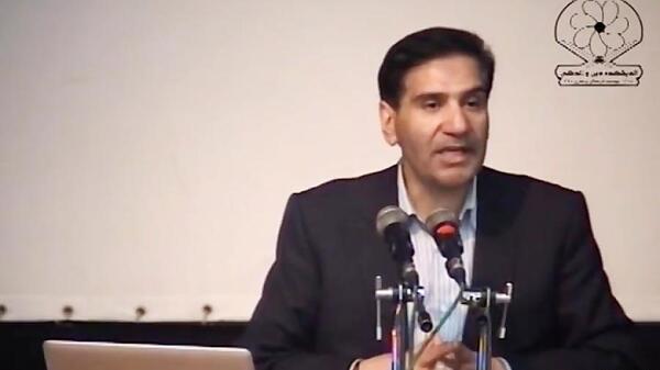 عکس دکتر حسن اکبری طب سنتی