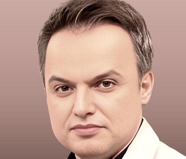 عکس حمید محمدی گوینده خبر ورزشی