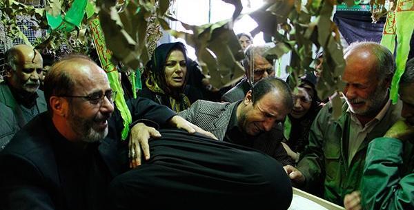 عکس مزار شهید حمید سیاهکالی مرادی