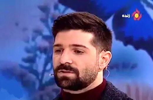 عکس حمید هیراد با شلوارک در قنادی