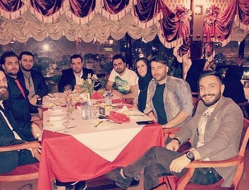 عکس حمید هیراد با شلوارک در قنادی