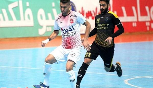 عکس حمید احمدی فوتسال