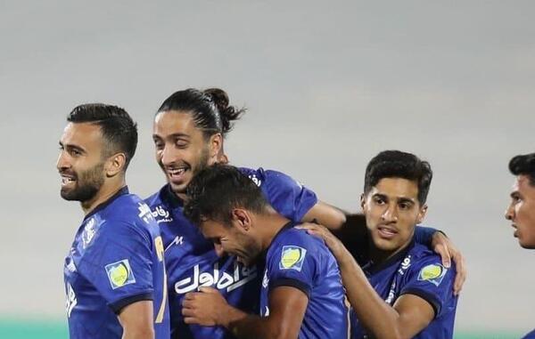 عکس جعفر سلمانی با لباس استقلال