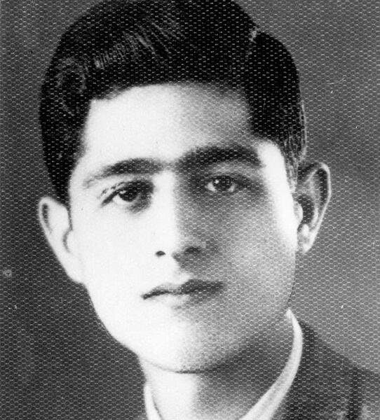 عکس از جلال آل احمد