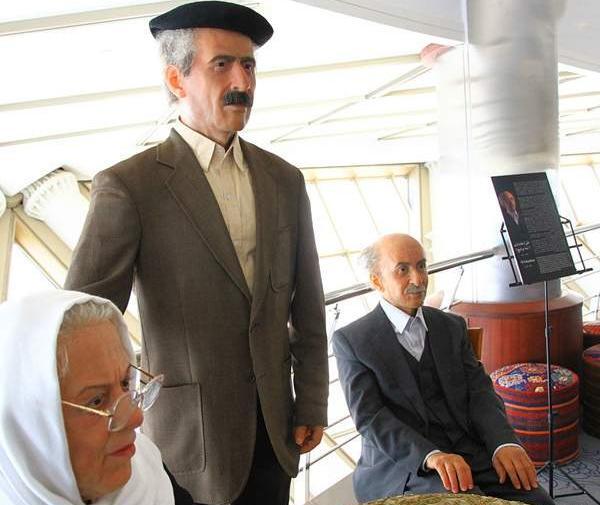 عکس از جلال آل احمد