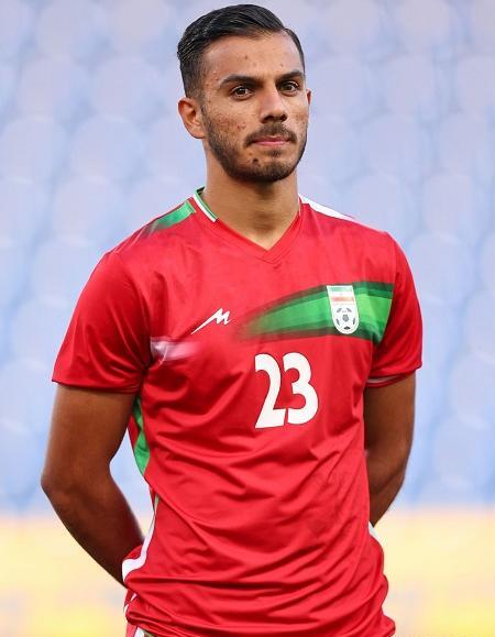 عکس جلالی در استقلال