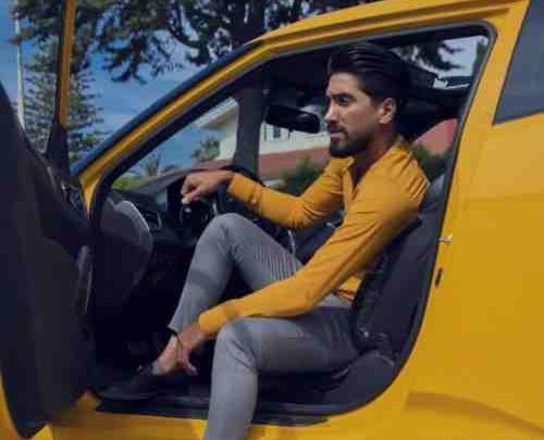 عکس جواد عباسی با موتور