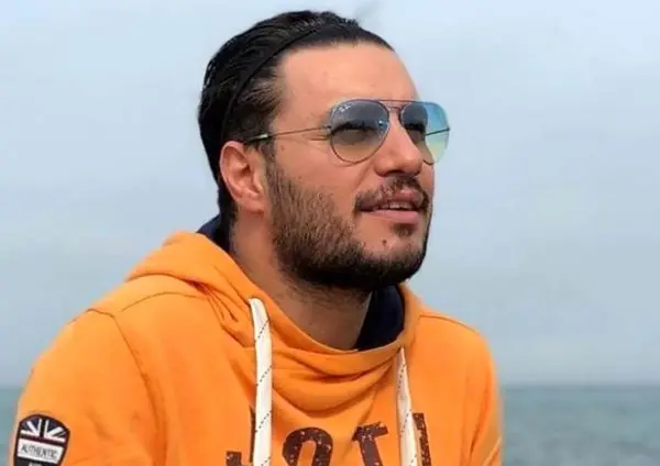 عکس پروفایل جواد عزتی