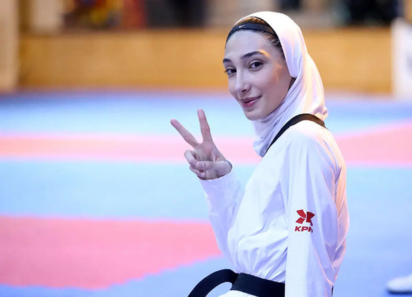 عکس مبینا و ناهید کیانی