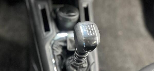 عکس تارا دنده ای مشکی